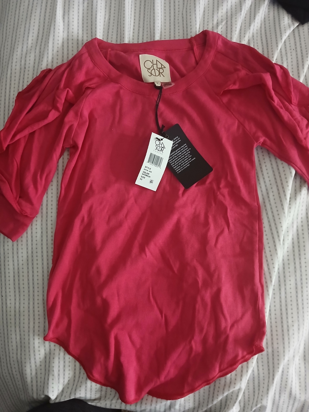 Chaser Red Scoop Neck Three-Quarter Sleeve Tee